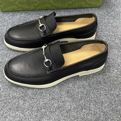 グッチ ビジネスシューズ
