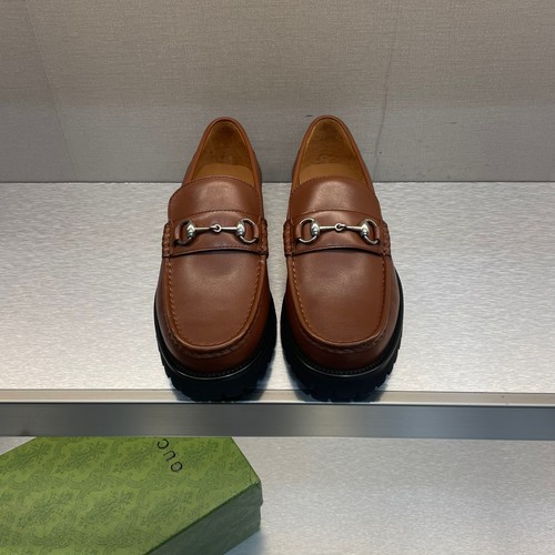 グッチ ビジネスシューズ