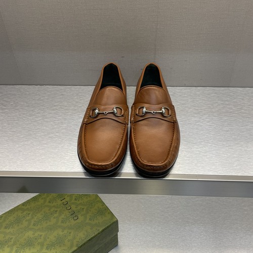 グッチ ビジネスシューズ