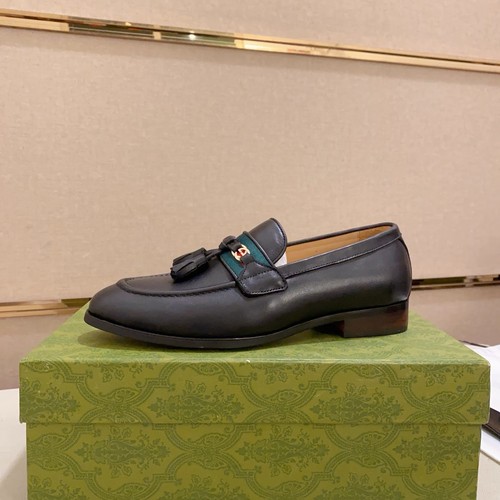 グッチ ビジネスシューズ
