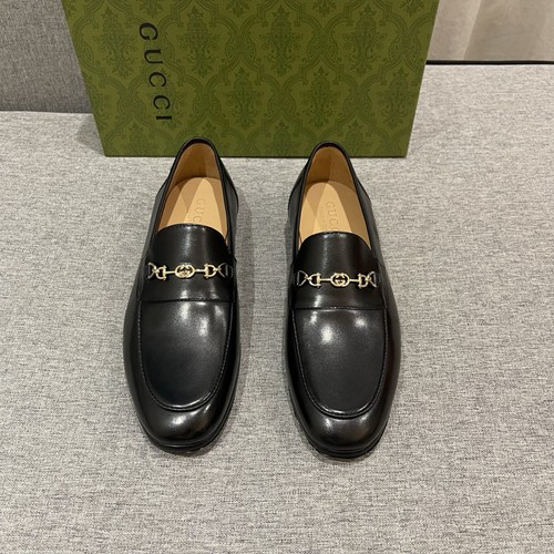グッチ ビジネスシューズ