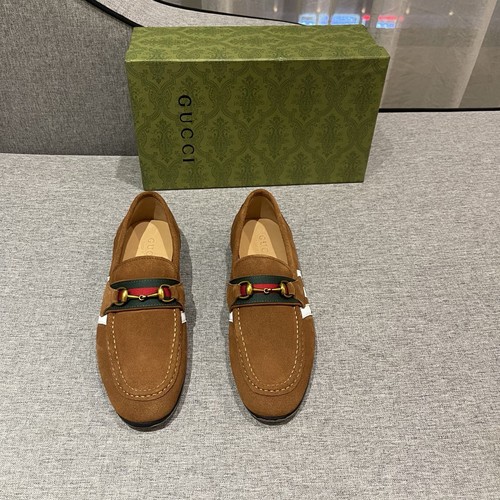 グッチ ビジネスシューズ