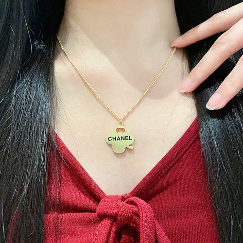 シャネル ピアス