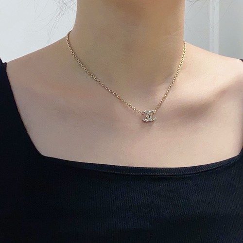 シャネル ピアス
