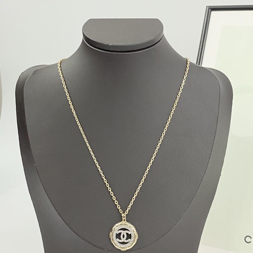 シャネル ピアス