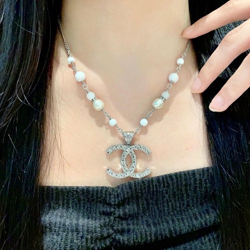 シャネル ピアス