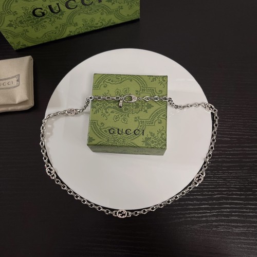 グッチ アクセサリー