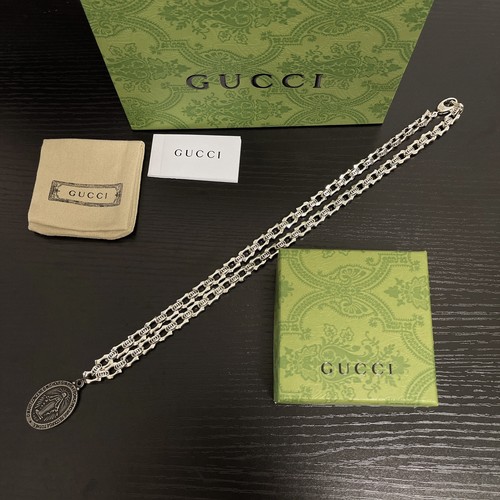 グッチ アクセサリー