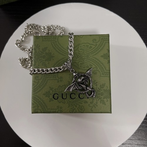 グッチ アクセサリー