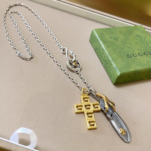 グッチ アクセサリー