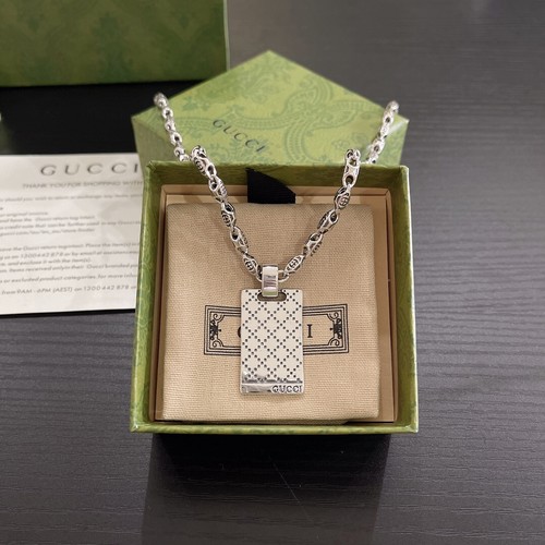 グッチ アクセサリー