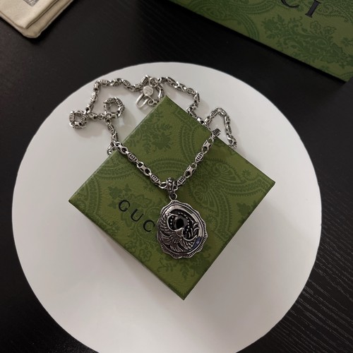 グッチ アクセサリー