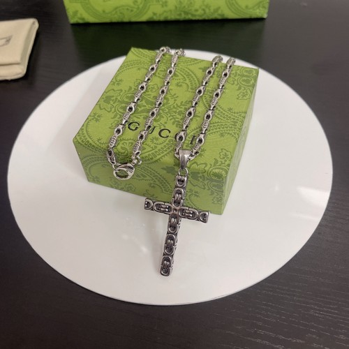グッチ アクセサリー