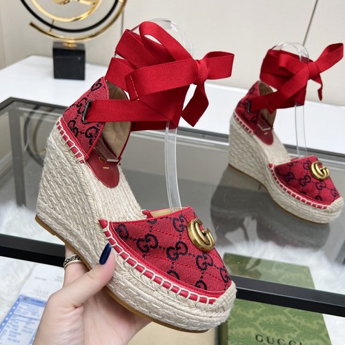 グッチ サンダル