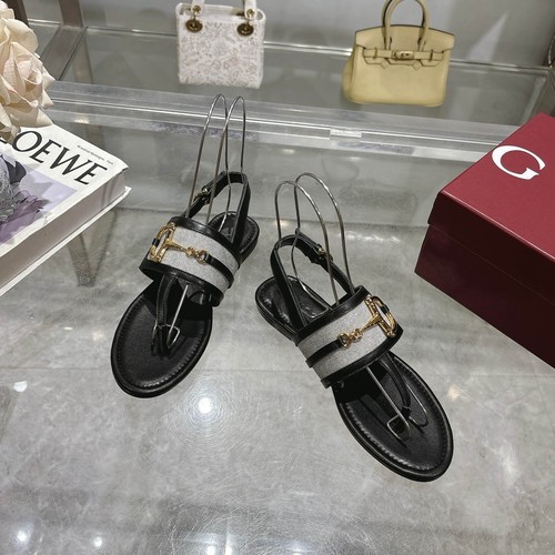 グッチ サンダル