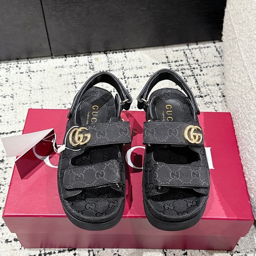 グッチ サンダル