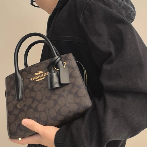 コーチ ショルダーバッグ