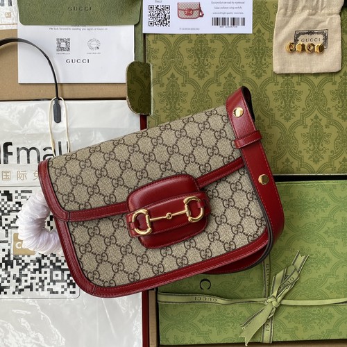 グッチ ショルダーバッグ