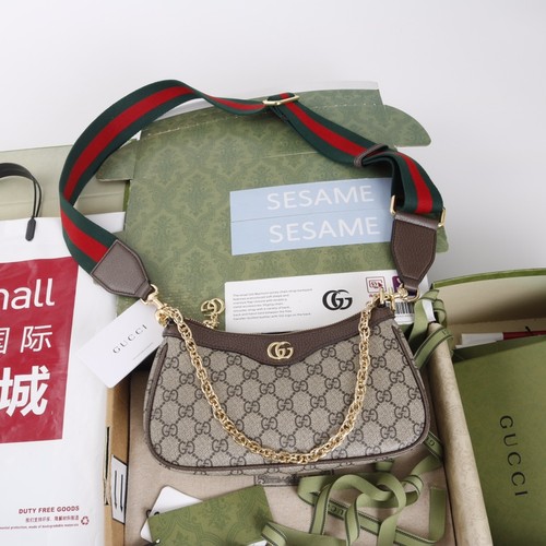 グッチ ショルダーバッグ