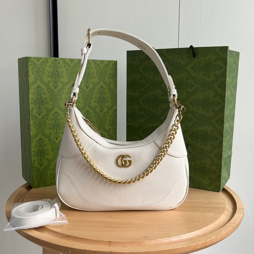 グッチ ショルダーバッグ