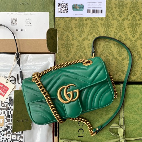 グッチ ショルダーバッグ