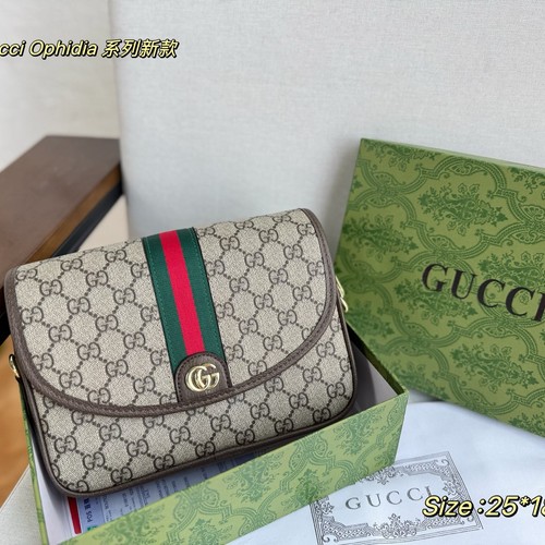 グッチ ショルダーバッグ