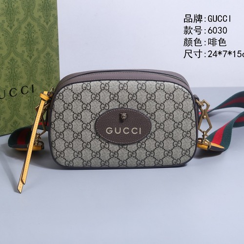グッチ ショルダーバッグ