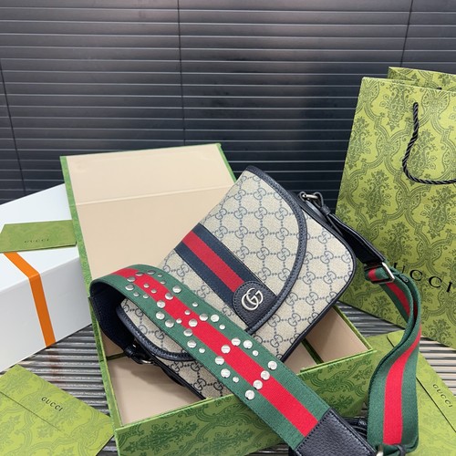 グッチ ショルダーバッグ