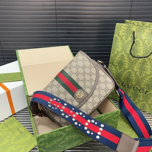 グッチ ショルダーバッグ