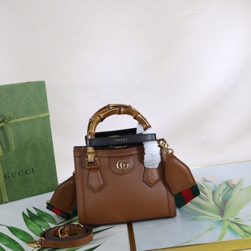 グッチ ショルダーバッグ