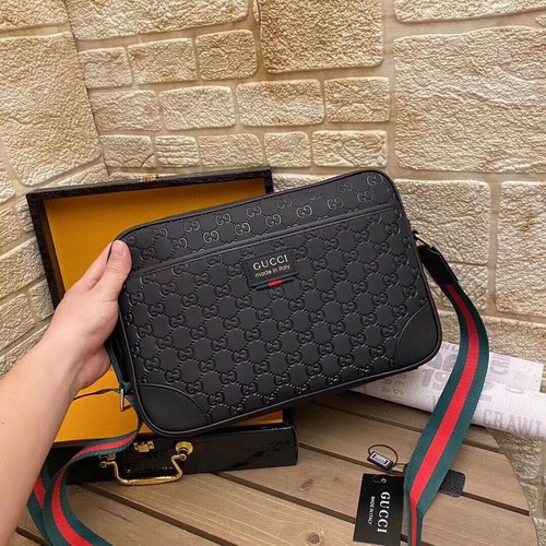 グッチ ショルダーバッグ