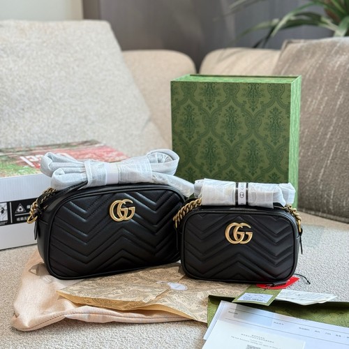 グッチ ショルダーバッグ