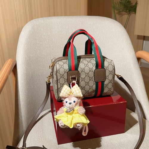 グッチ ショルダーバッグ