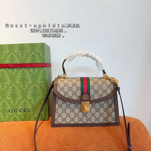 グッチ ショルダーバッグ