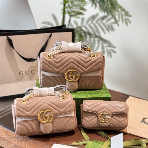 グッチ ショルダーバッグ