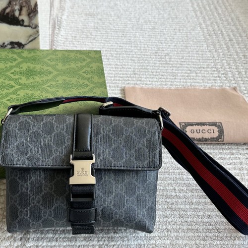 グッチ ショルダーバッグ