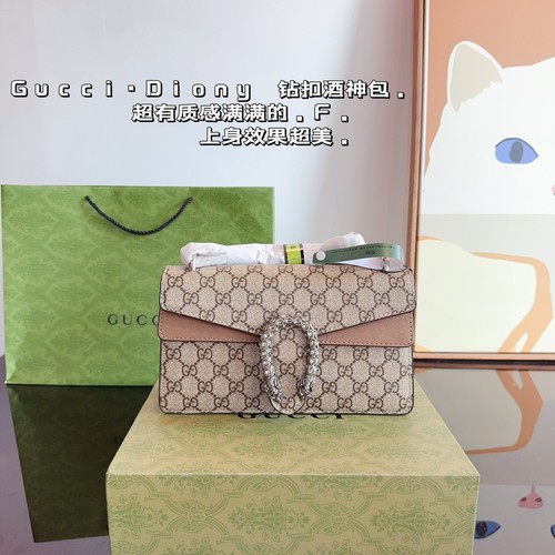 グッチ ショルダーバッグ
