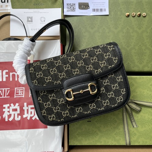 グッチ ショルダーバッグ