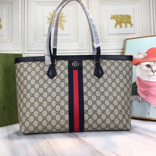 グッチ ショルダーバッグ