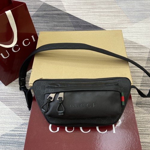 グッチ ショルダーバッグ