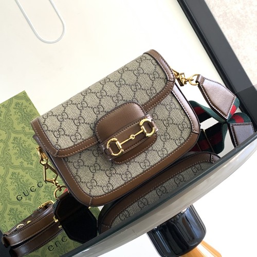 グッチ ショルダーバッグ