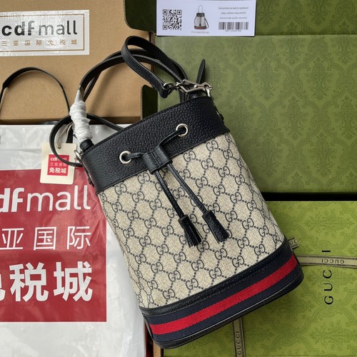 グッチ ショルダーバッグ