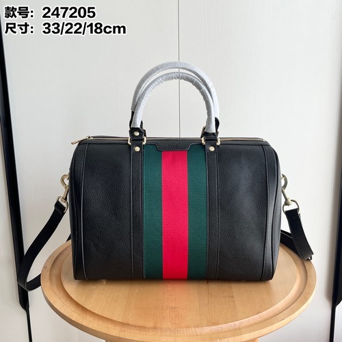 グッチ ショルダーバッグ