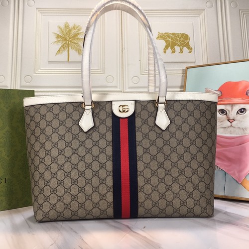 グッチ ショルダーバッグ