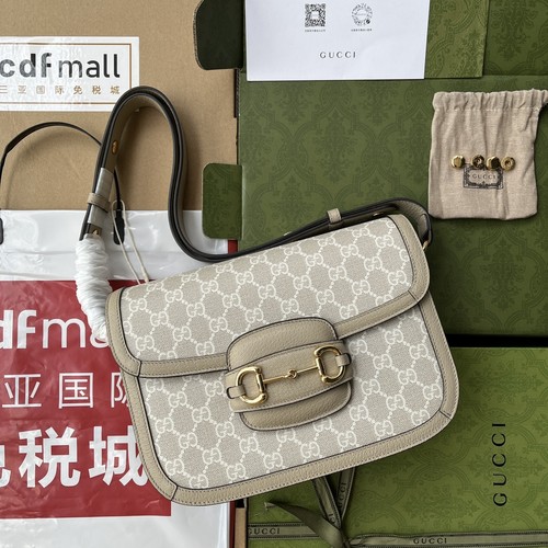 グッチ ショルダーバッグ