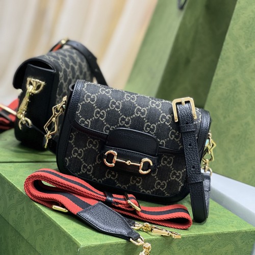 グッチ ショルダーバッグ