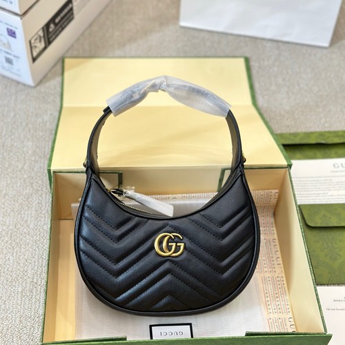 グッチ ショルダーバッグ
