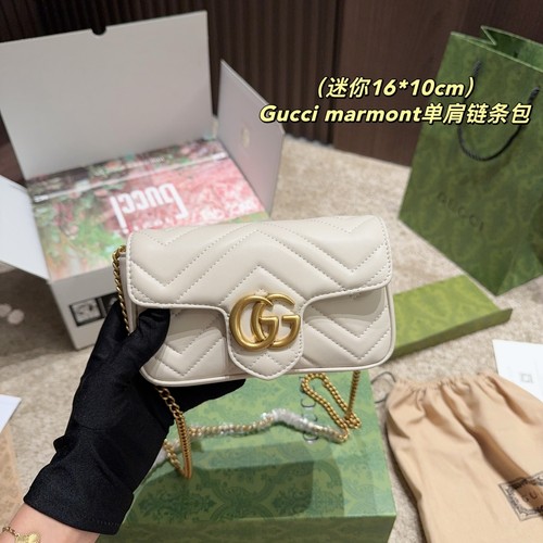 グッチ ショルダーバッグ