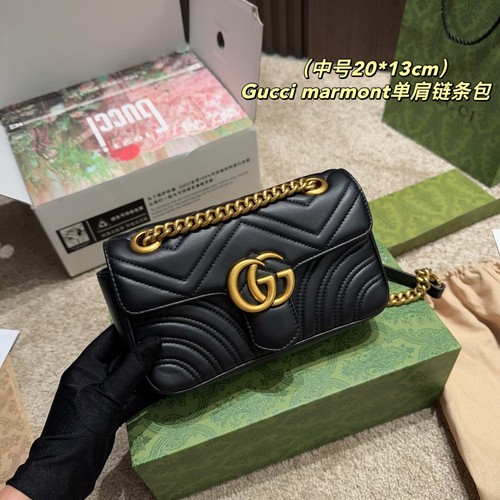 グッチ ショルダーバッグ