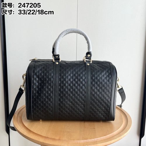 グッチ ショルダーバッグ